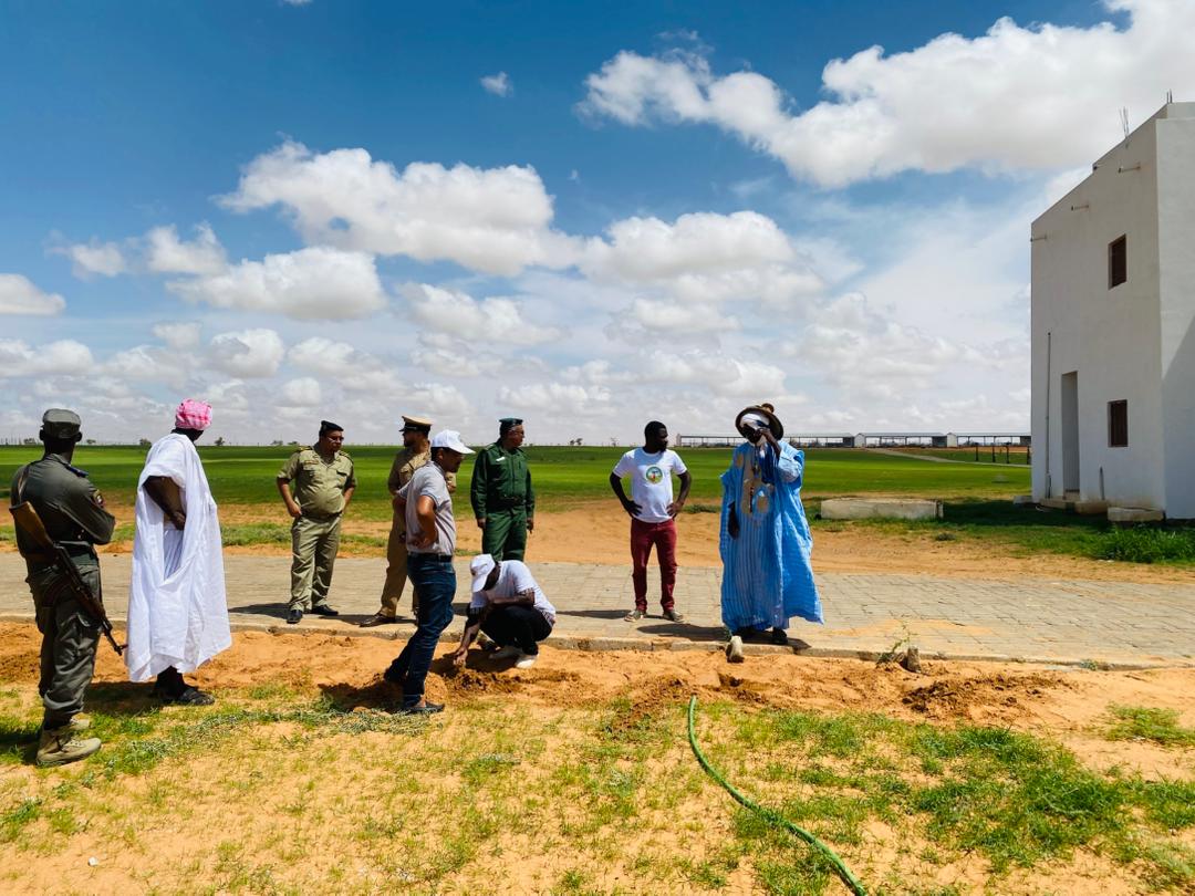 <p>
	Cette cérémonie de reboisement a été réalisée le 15 Août 2025 sous la supervision de  Monsieur Sidi Md Jedne, Chef d'Arrondissement de Dar El Barka assisté de Monsieur Abeid Id Md Abd, Maire de la Commune de Dar El Barka,du Commissaire de Police,du Commandant de Brigade de la Gendarmerie et du  Chef de Centre Technique d'élevage de E.Cham.</p>
