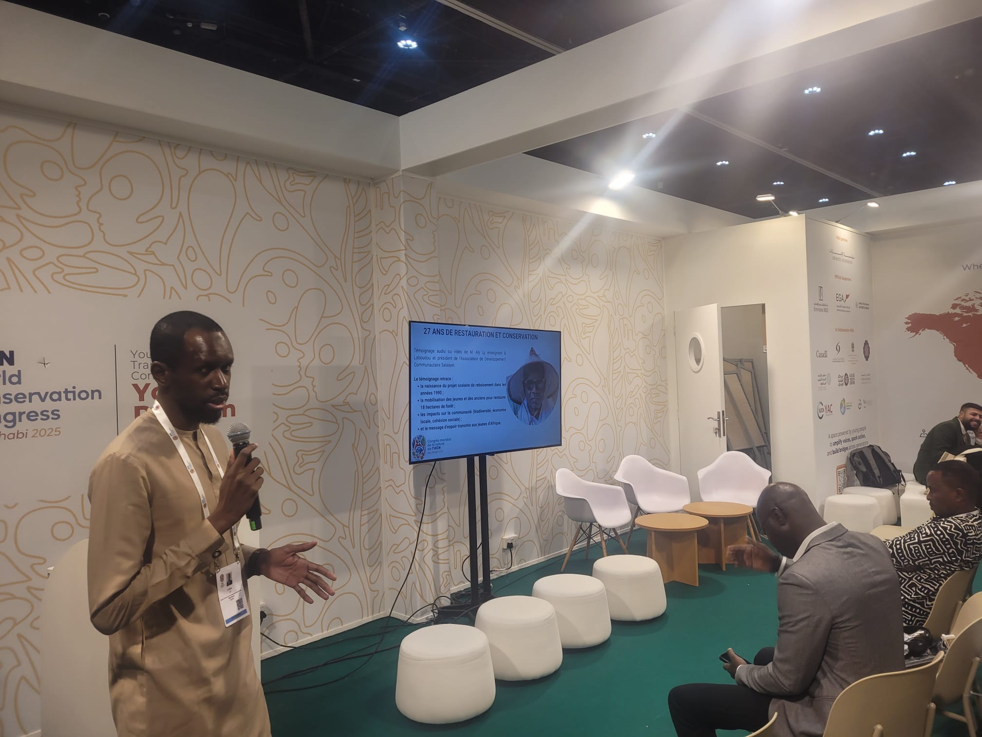 <p>
	Dialogue intergénérationnel sur l’éducation, la conservation et la restauration écologique : de l’expérience d’Aly Ly et de la communauté de Loboudou à la préparation du Congrès mondial des Aires Marines Protégées (AMP 2027, Sénégal).</p>
