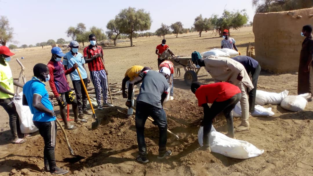 Appui financier de l'Ambassade des USA, pour la cloture en grillage de 18 ha de la zone de Walleré longeant le bras du fleuve Diou